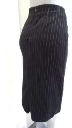 Lee Falda Talla 4 Color Terciopelo Negro Marca