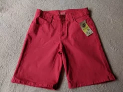 Pantalón Corto Para Dama. Color Rojo. Marca Vianni. Talla 30