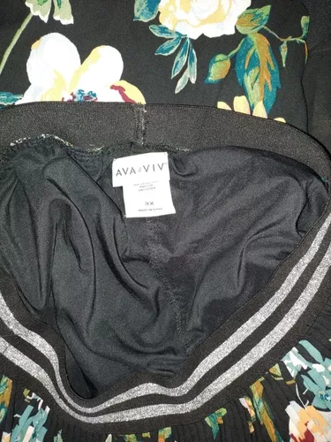 Falda Talla Plus Marca Americana De Flores 5 Falda Talla Plus Marca Americana De Flores – Image 3