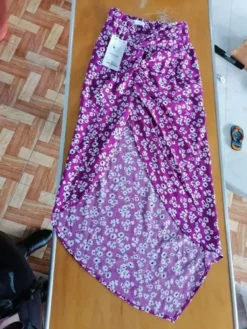 Falda Maxi Lila Con Flores Marca Bershka Talla Xs24 Nueva