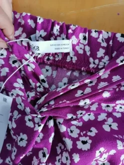 Falda Maxi Lila Con Flores Marca Bershka Talla Xs24 Nueva -Lee || Dockers Soldes Boutique D NQ NP 964002 MLM53544696194 012023 O